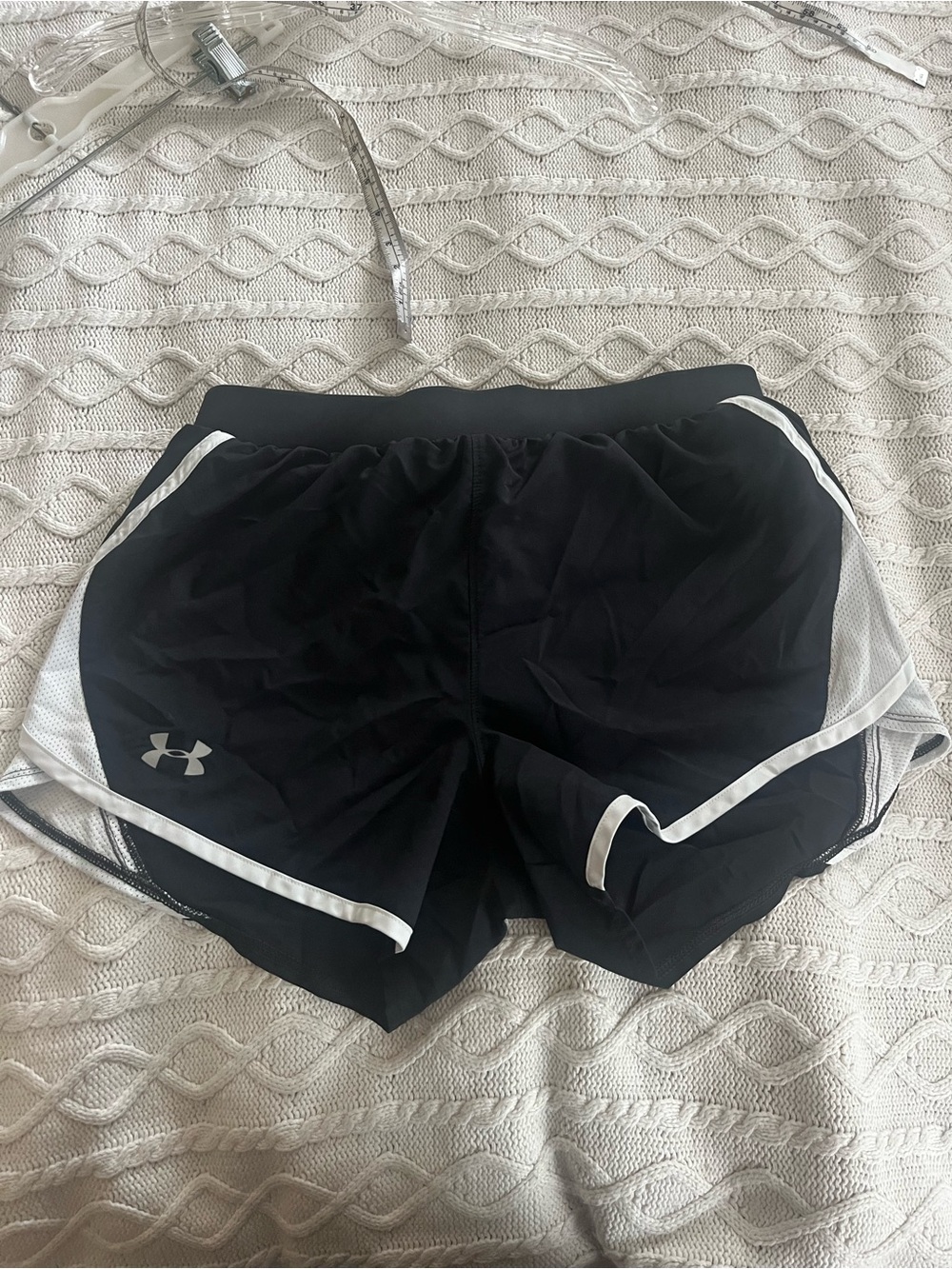 Under Armour Women’s Black Running Shorts with White Trim Size Small - Picture 8 of 8